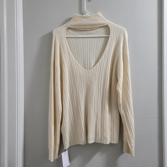 Naadam‎ Ribbed Open-Back Turtleneck Sweater - Picture 3 of 5